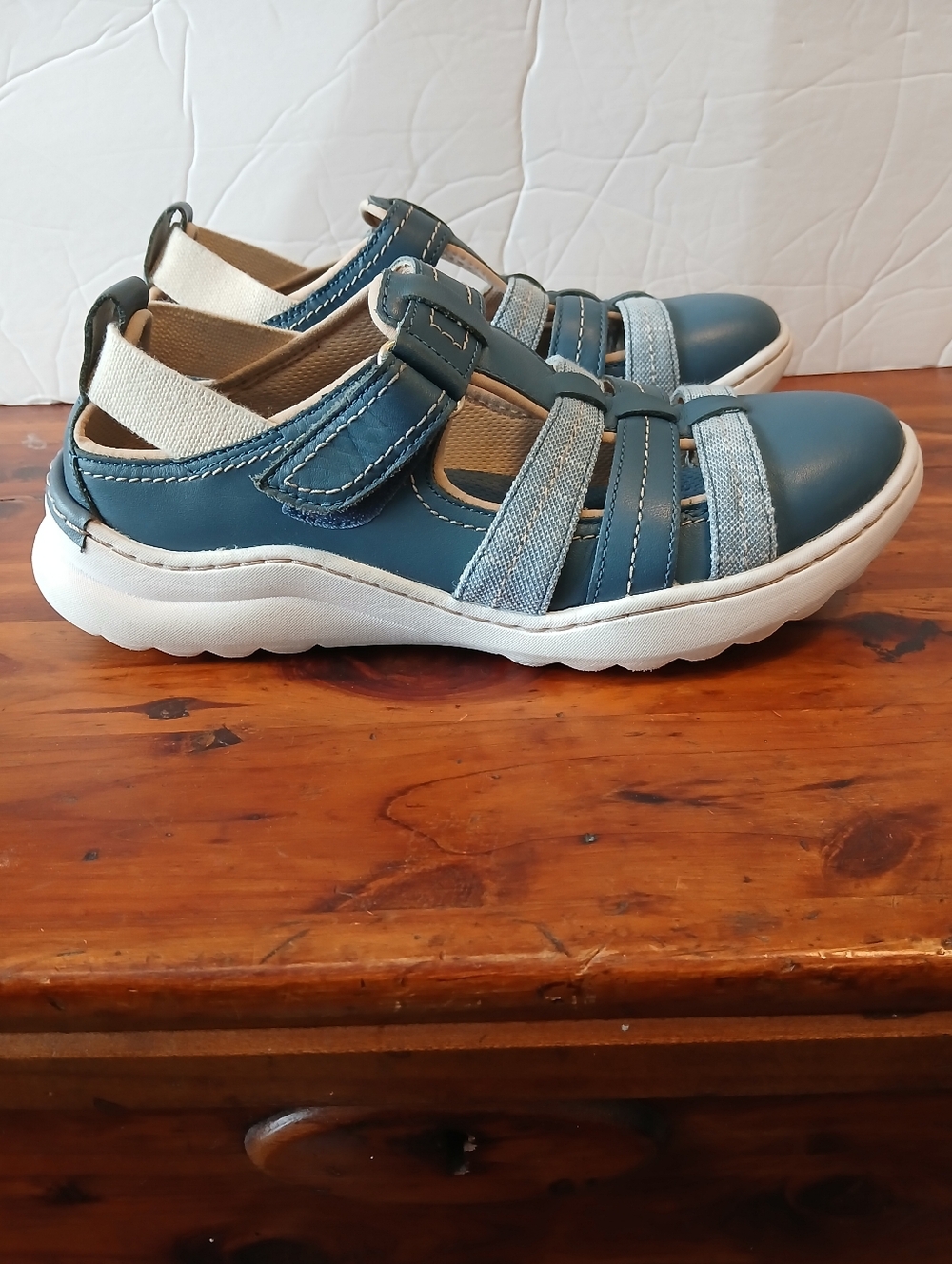 Clarks Navy Blue and White Strappy Comfort Sandals